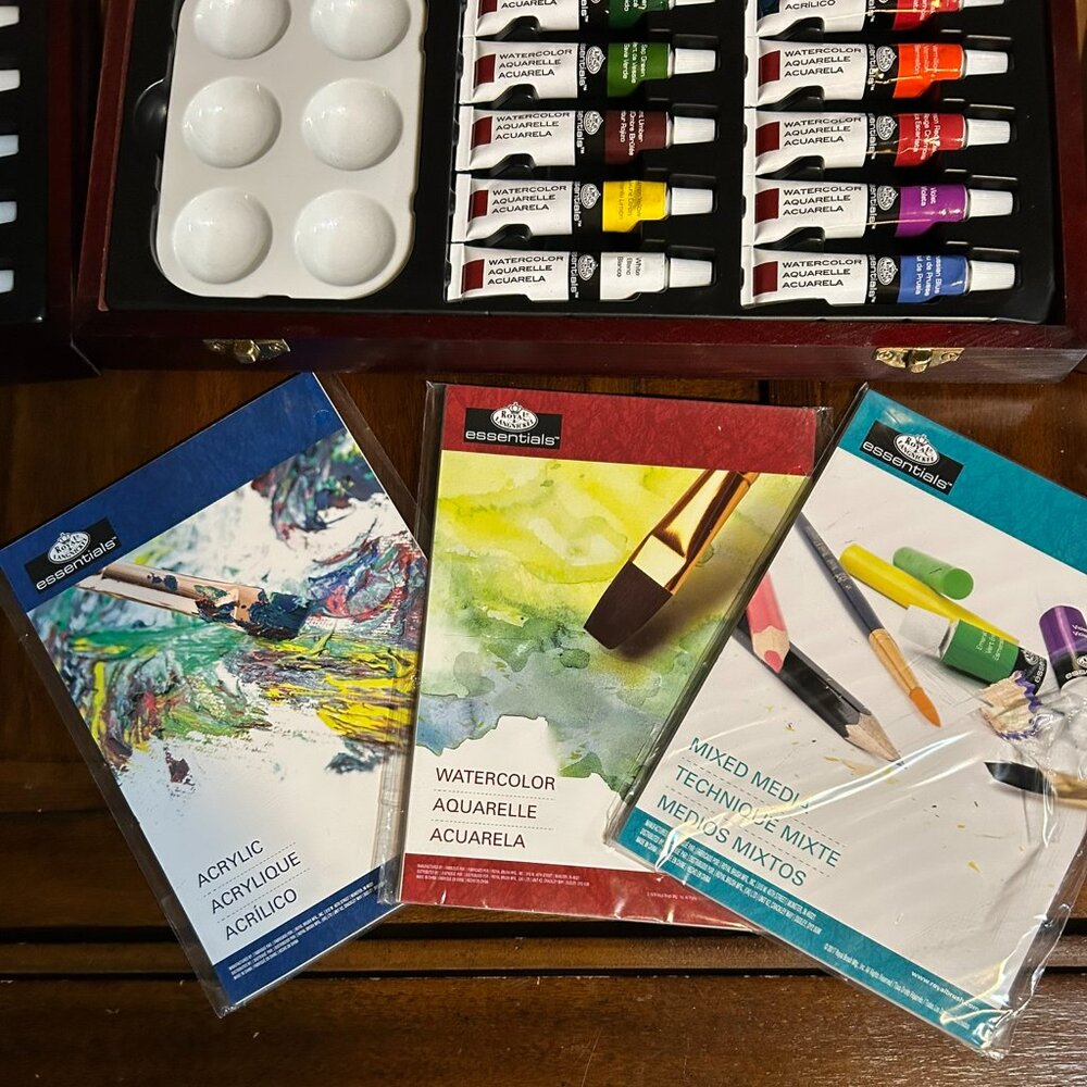 Ultimate 149-Piece Art Set Watercolor Acrylic Painting Kit in Wooden Case - Picture 3 of 7